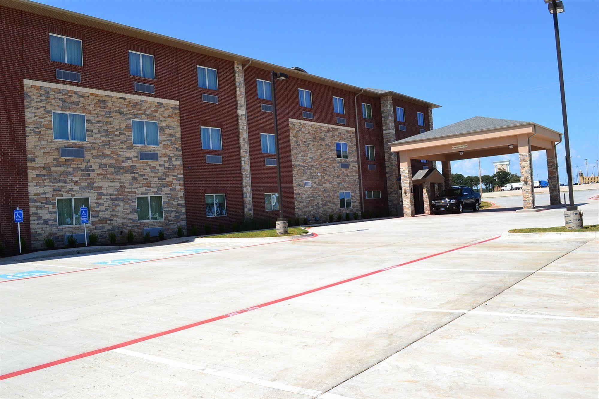 Red River Inn And Suites Thackerville Exterior photo